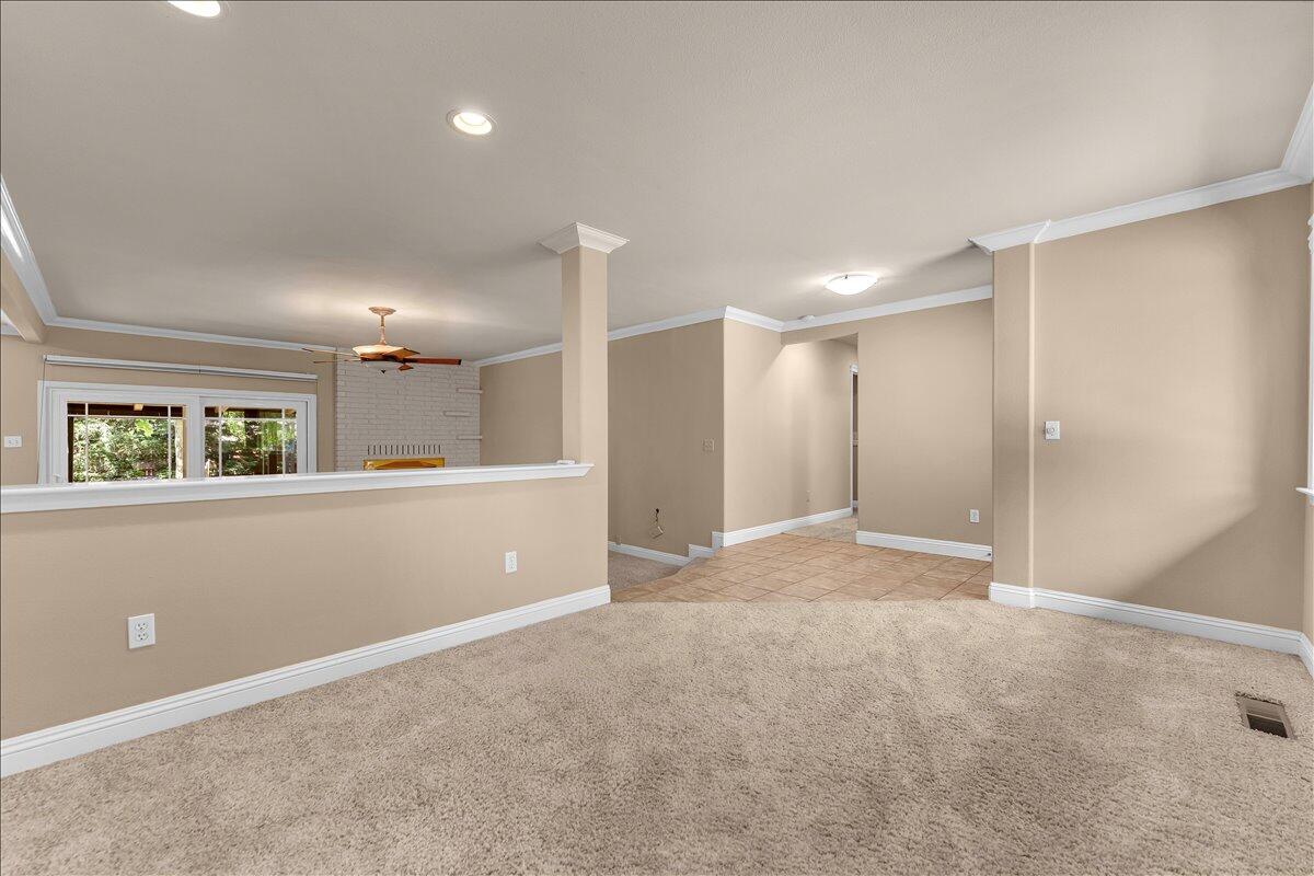 7038 Riata Drive Redding, CA 96002 - Photo 27 of 40 entry/office/?