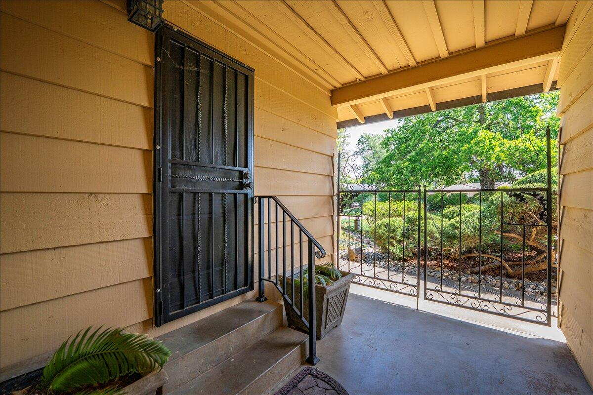 7038 Riata Drive Redding, CA 96002 - Photo 33 of 40 Hard to find