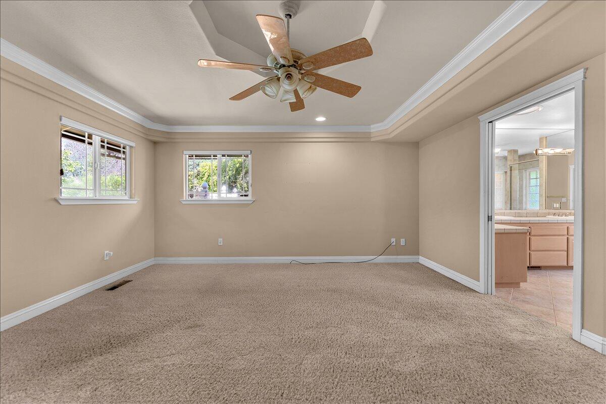 7038 Riata Drive Redding, CA 96002 - Photo 8 of 40 Before staging