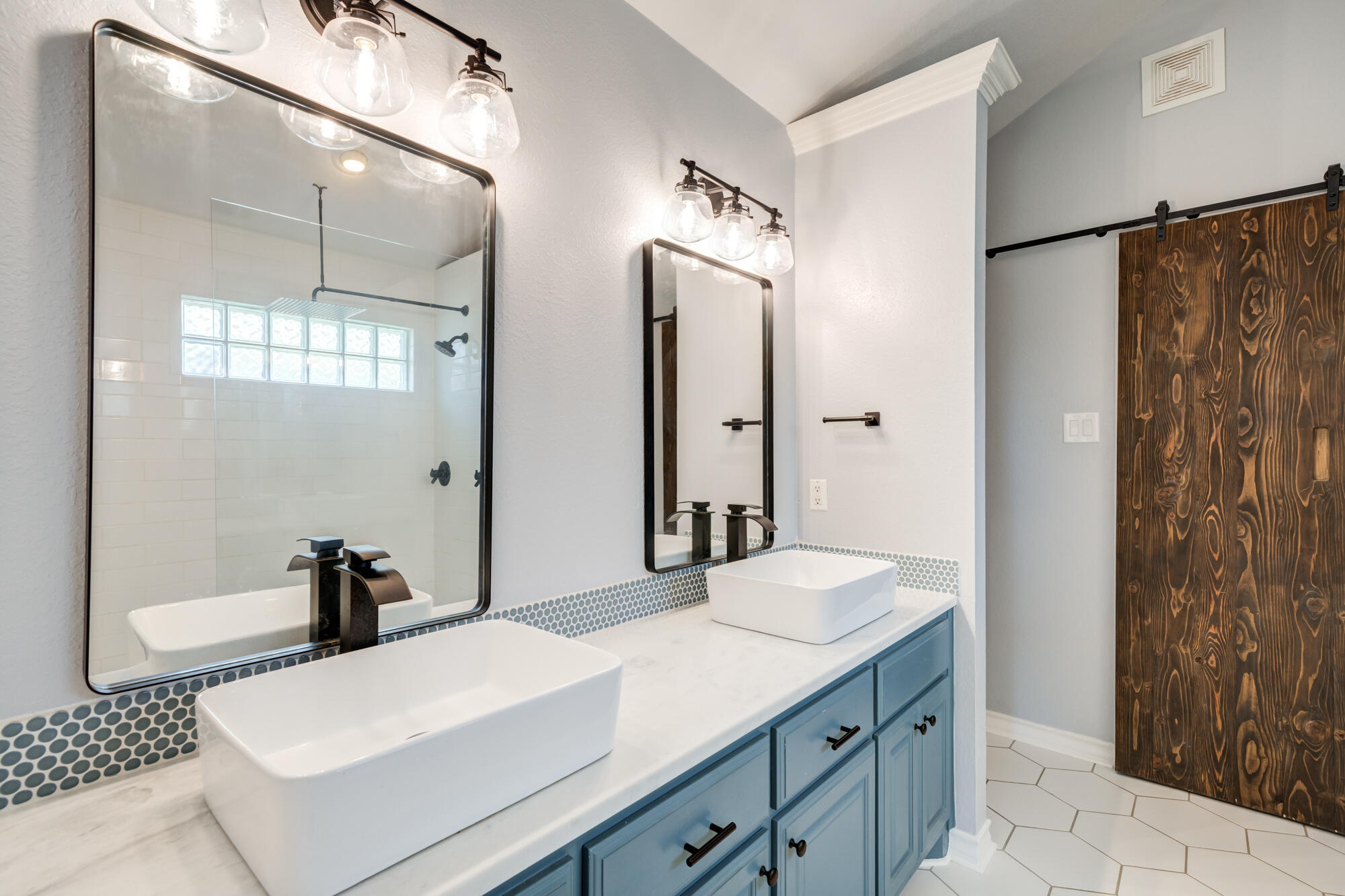 3004 104th Street Lubbock, TX 79423 - Photo 22 of 34 DSC02982_3_4_5_6