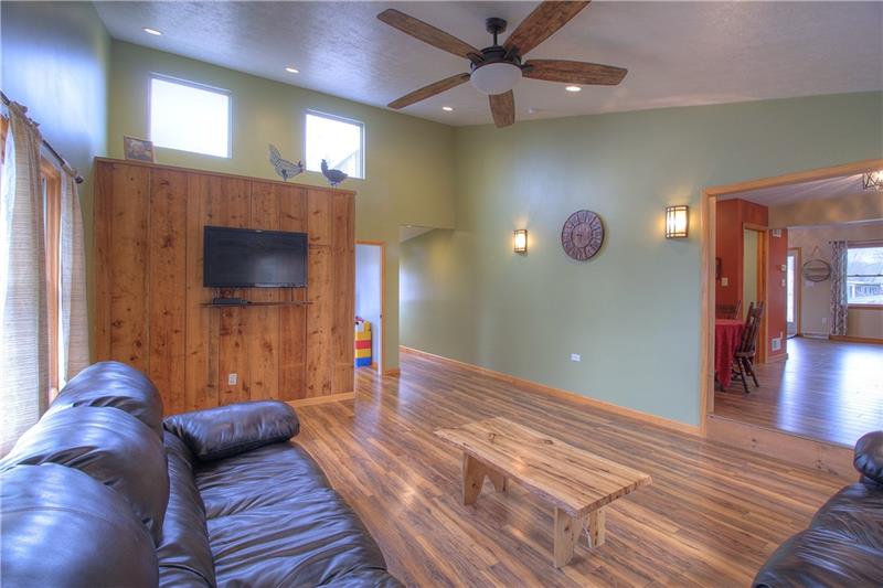 800 Planter Drive Rochester, PA 15074 - Photo 9 of 24
