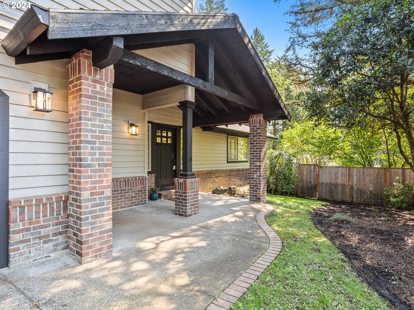 4312 Southwest 40th Avenue Portland, OR 97221 - Photo 4 of 47