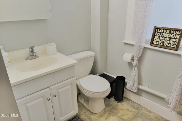 $3,500 | 212 Circular Street, Unit 2, Saratoga Springs, NY 12866