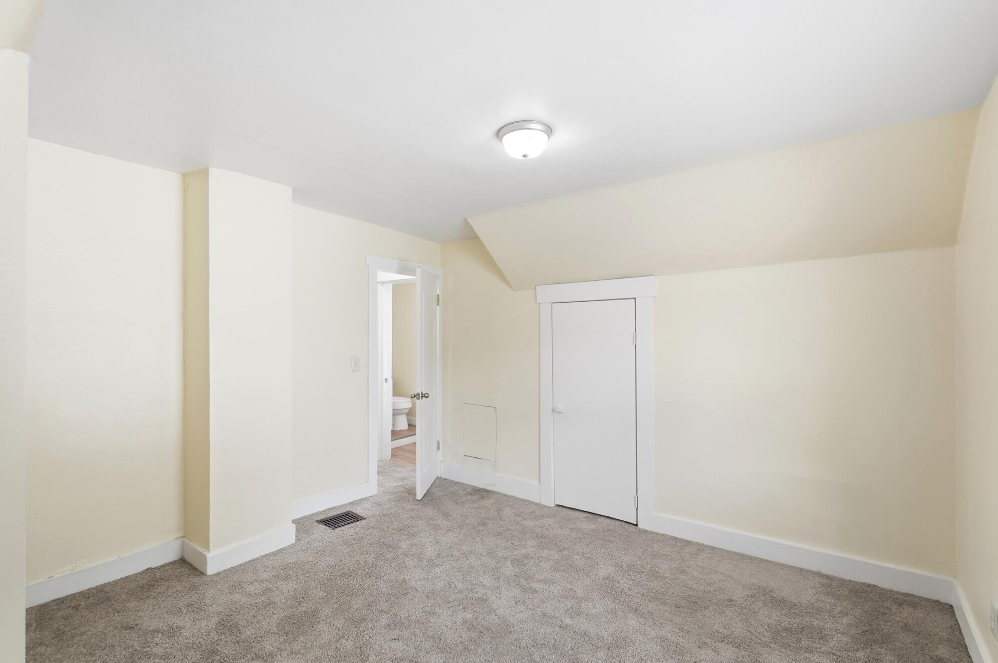 2015 Clifton Avenue Springfield, OH 45505 - Photo 29 of 56 159