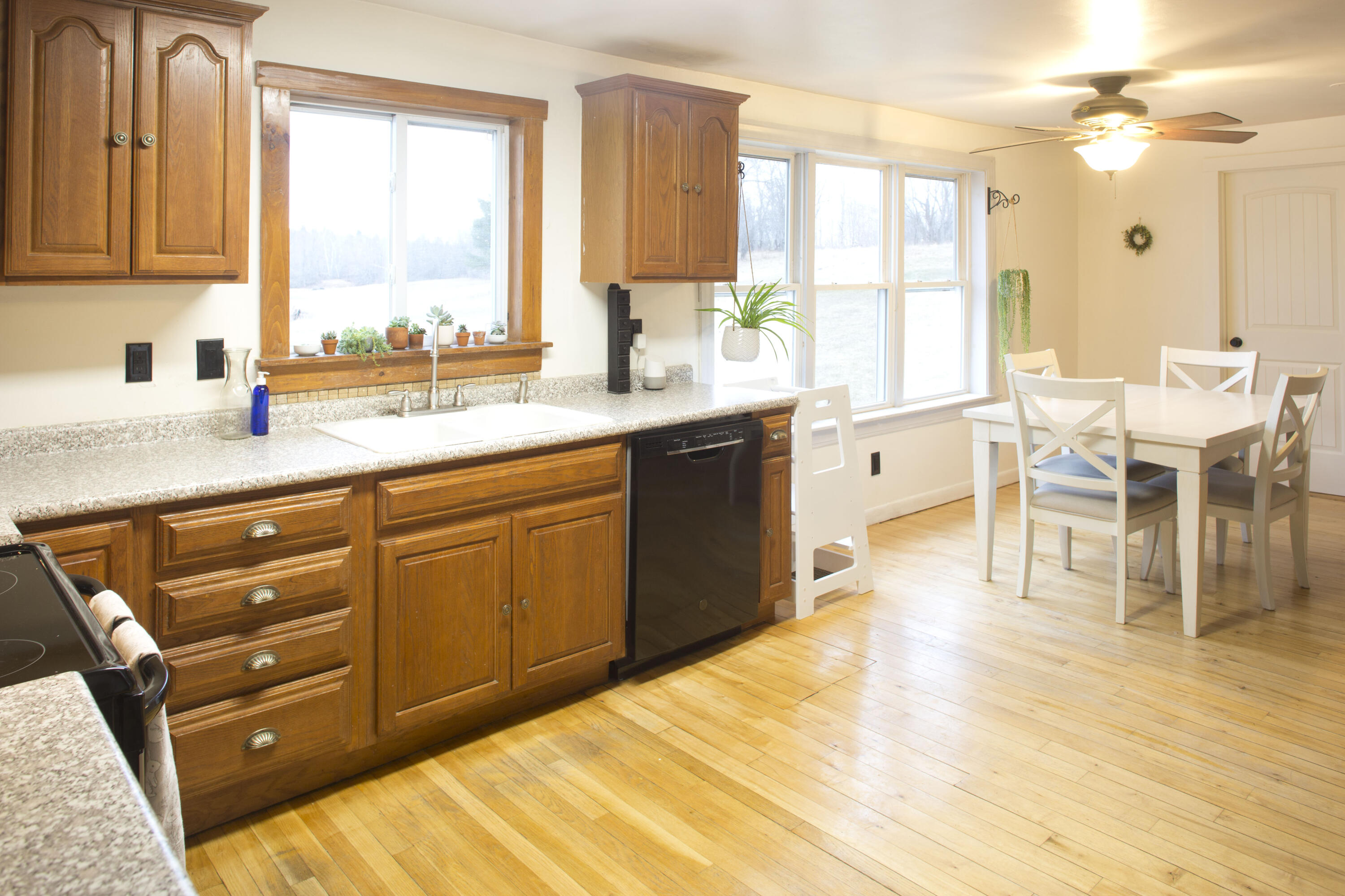 10 Clover Lane Newburgh, ME 04444 - Photo 9 of 49 Kitchen
