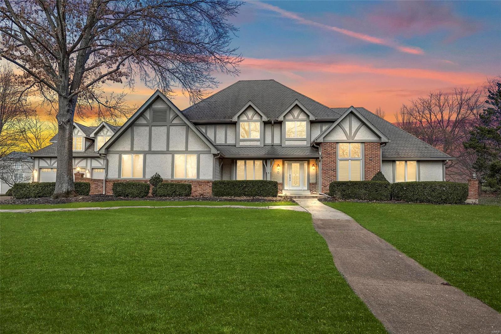 11 Wilson Ridge Court Chesterfield, MO 63005 - Photo 1 of 48 Gallery Image 1