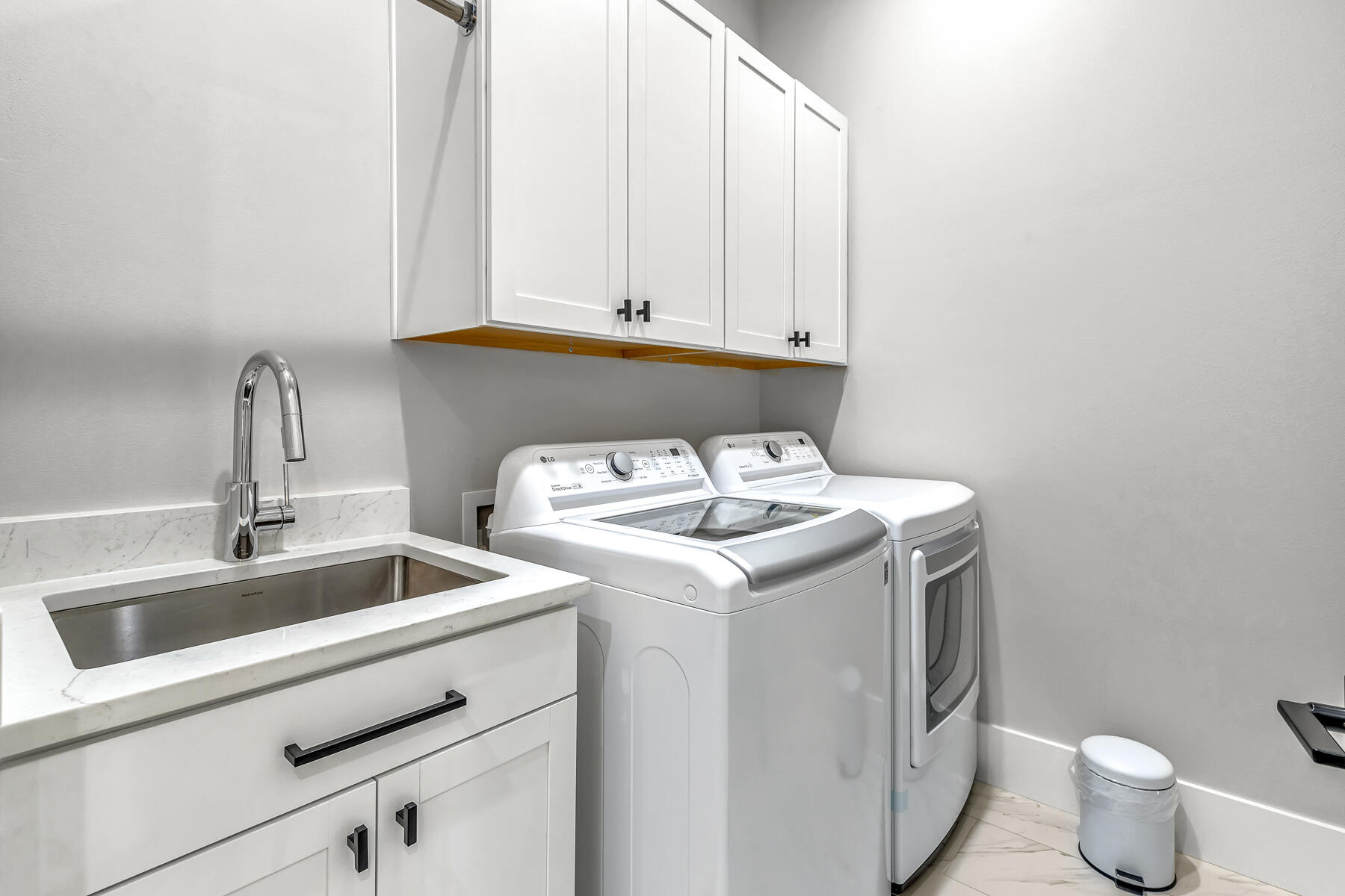 106 Marlberry Santa Rosa Beach Santa Rosa Beach, FL 32459 - Photo 27 of 37 a utility room with dryer and washer