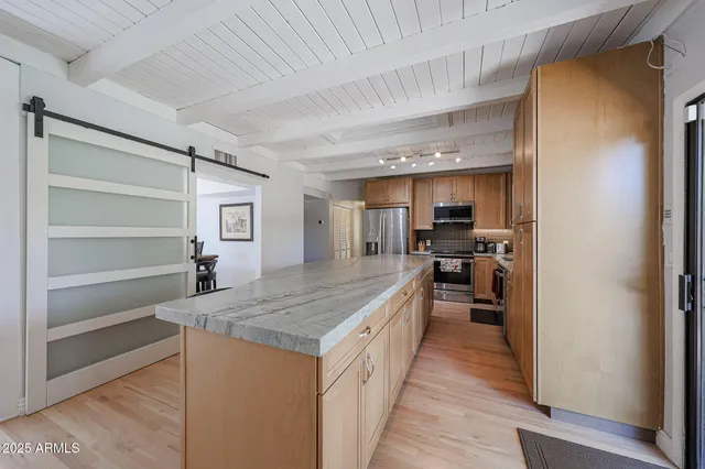 $3,800 | 601 East Forest Hills Drive, Phoenix, AZ 85022