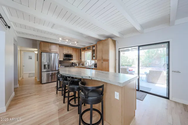 $3,800 | 601 East Forest Hills Drive, Phoenix, AZ 85022