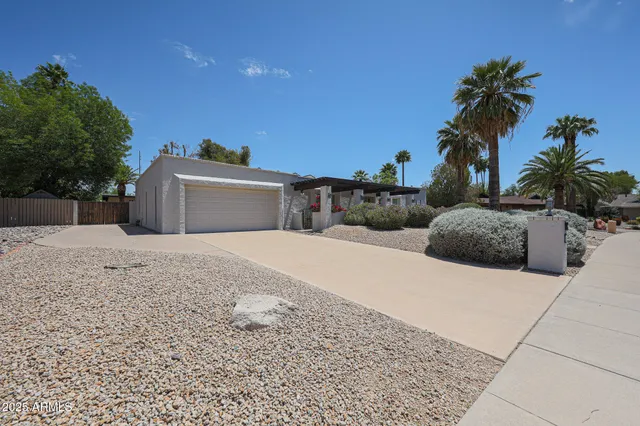$3,800 | 601 East Forest Hills Drive, Phoenix, AZ 85022