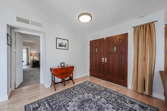 $3,800 | 601 East Forest Hills Drive, Phoenix, AZ 85022