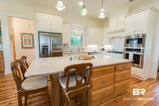 17623 Burwick Loop Fairhope, AL 36532 - Photo 12 of 45 Huge Center Island with Breakfast Bar and Extra Storage. 26.5 cu ft Refrigerator!