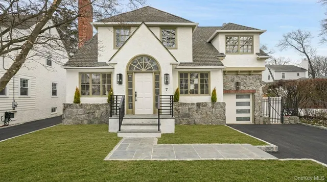 $2,395,000 | 7 Fernwood Avenue, Rye, NY 10580