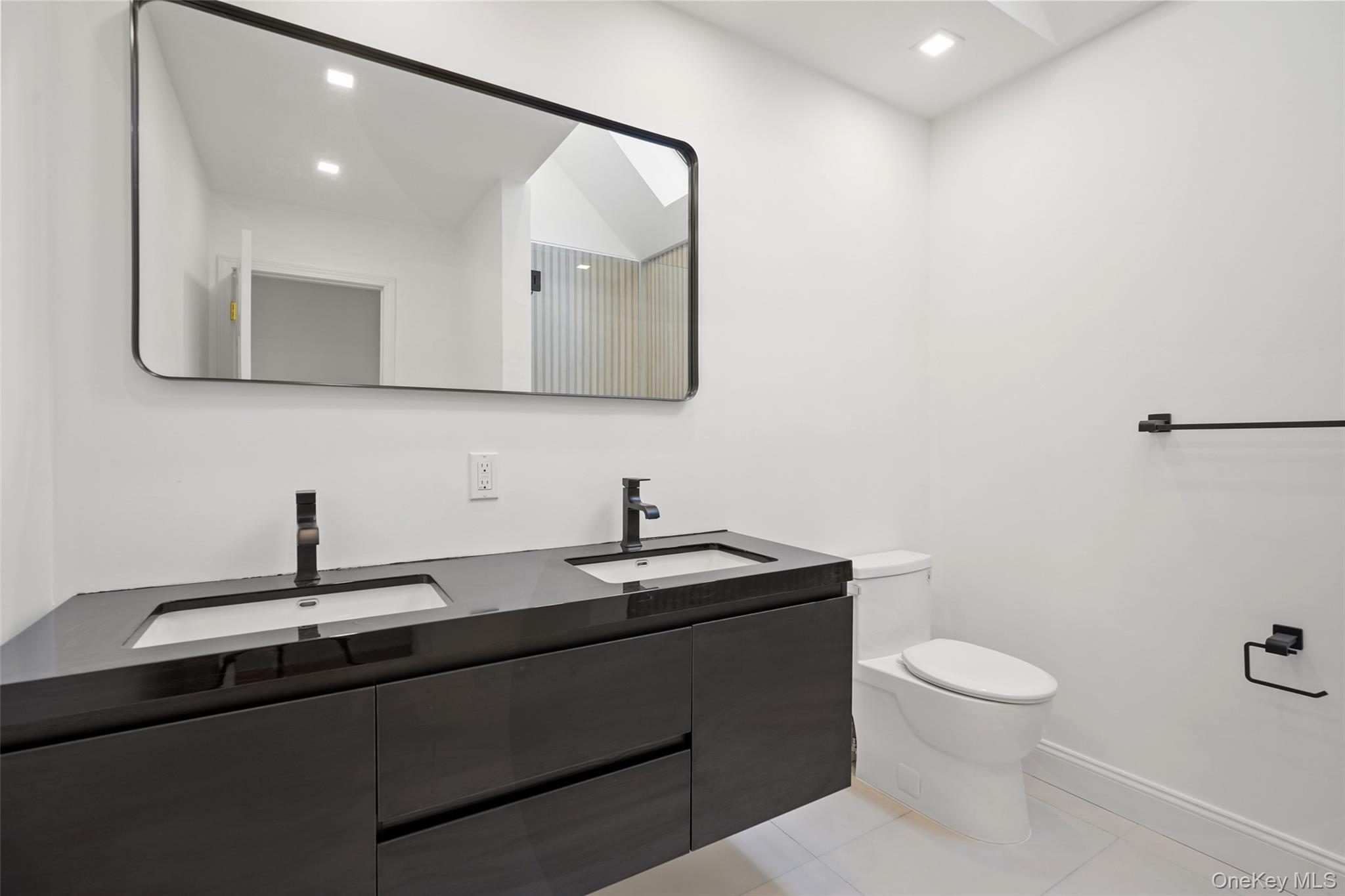 7 Fernwood Avenue Rye, NY 10580 - Photo 14 of 25 Hall Bathroom