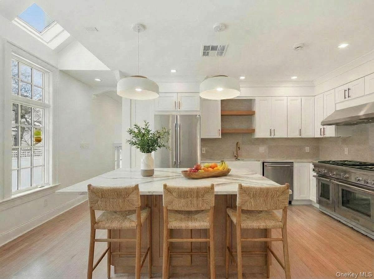 7 Fernwood Avenue Rye, NY 10580 - Photo 2 of 25 Kitchen