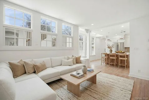 $2,395,000 | 7 Fernwood Avenue, Rye, NY 10580