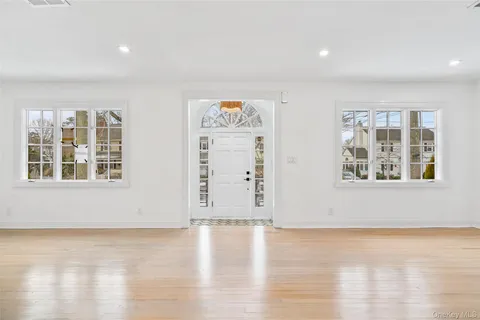 $2,395,000 | 7 Fernwood Avenue, Rye, NY 10580