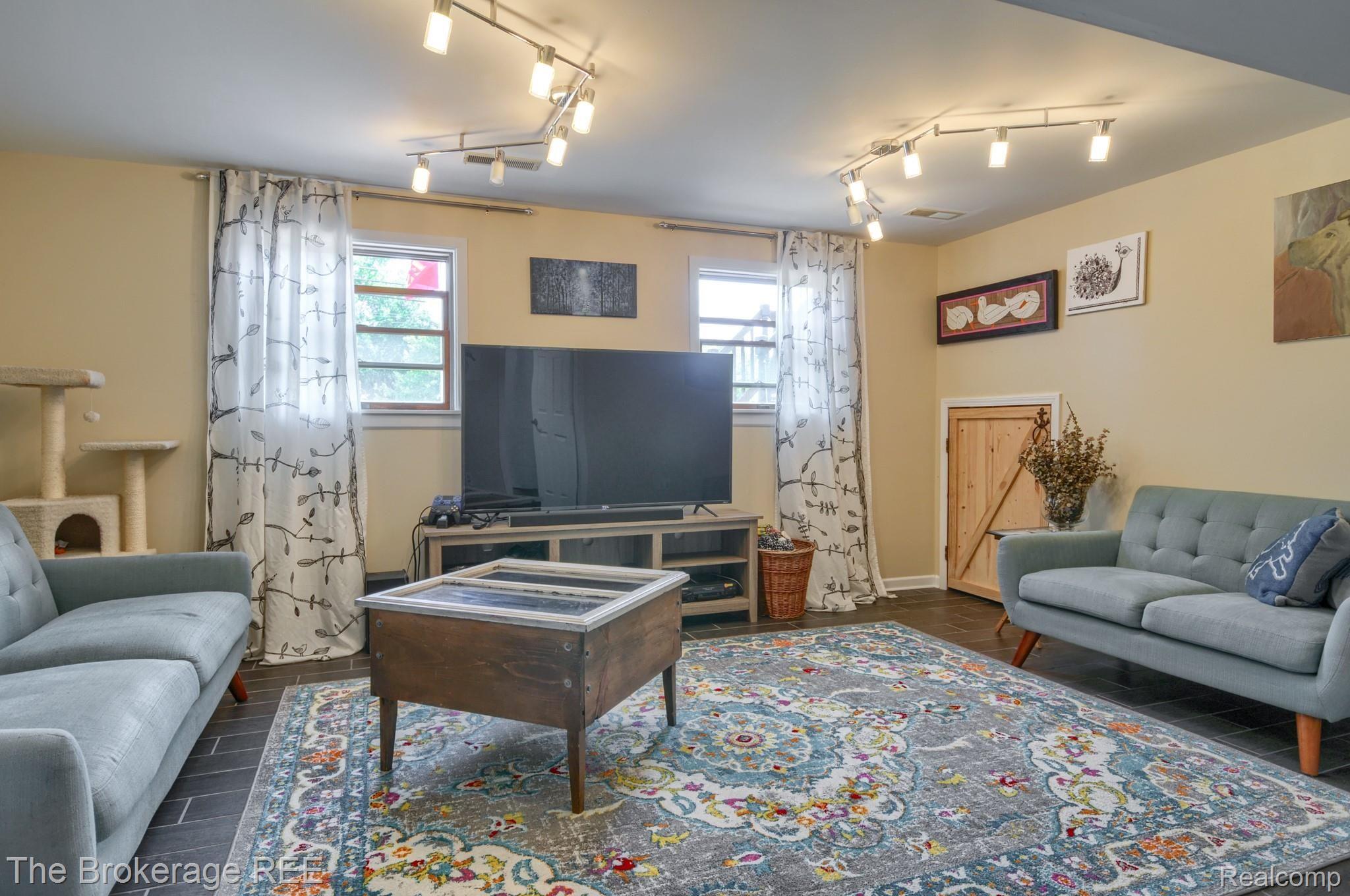 2249 North Irish Road Davison, MI 48423 - Photo 21 of 44 SD3_3266-HDR(5).jpg