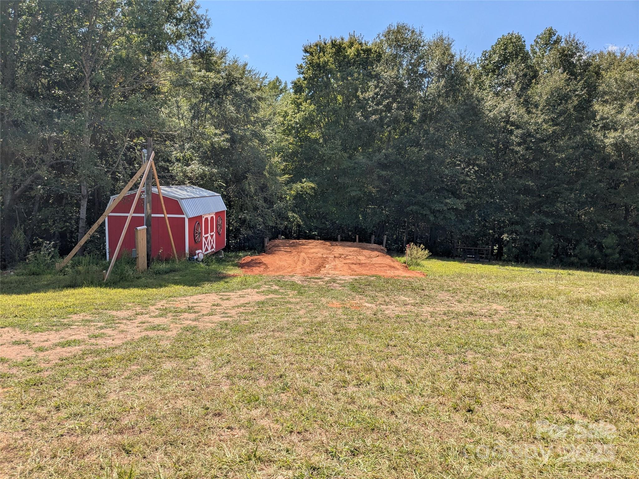 1227 Lavender Road Grover, NC 28073 - Photo 3 of 18 a outdoor space with swimming pool