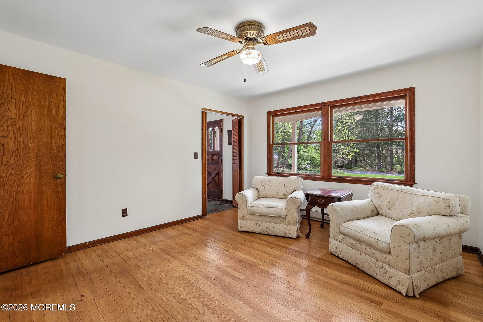 38 Crine Road Morganville, NJ 07751 - Photo 14 of 29 003