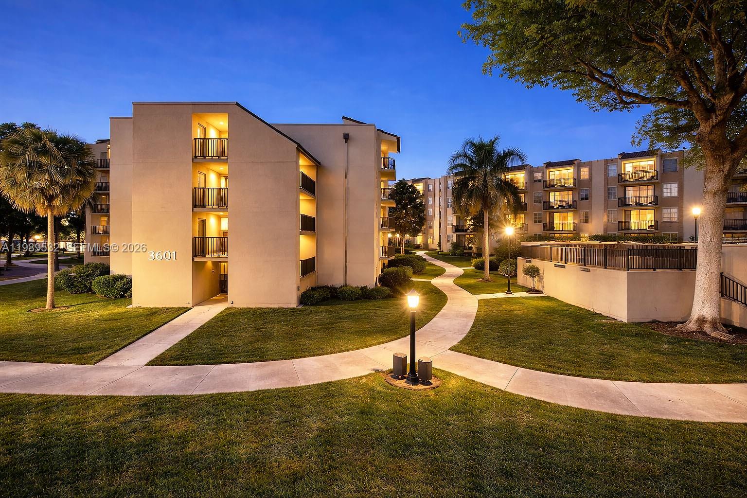 3581 Southwest 117th Avenue, Unit 5308 Miami, FL 33165 - Photo 5 of 38 a view of a house with entertaining space