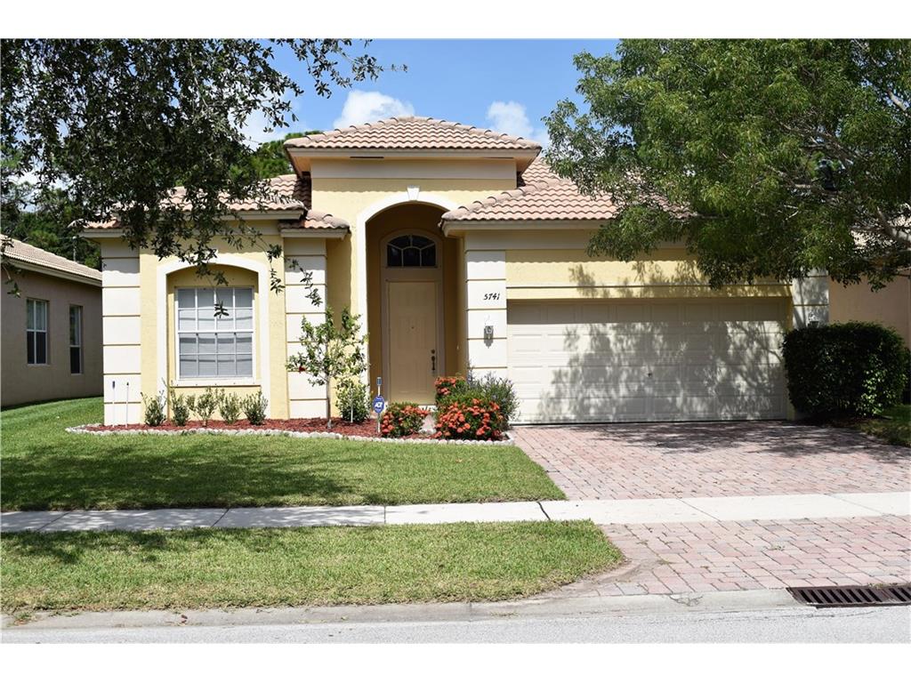 5741 Spanish River Road Fort Pierce, FL 34951 - Photo 5 of 22 Gallery Image 5