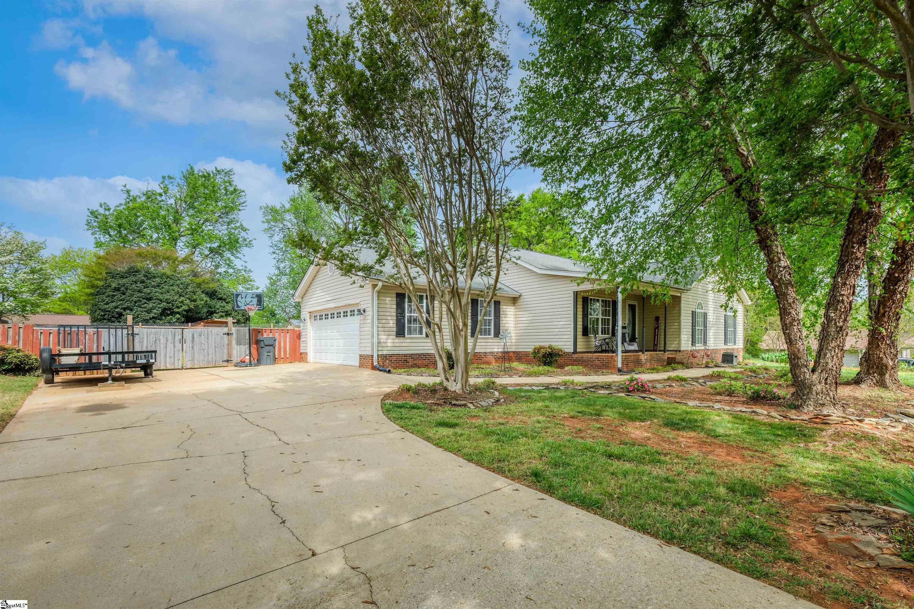 112 Allison Street Lyman, SC 29365 - Photo 2 of 24