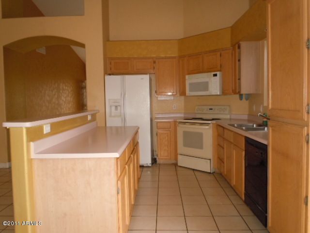 8551 West Ocotillo Road Glendale, AZ 85305 - Photo 8 of 21 DSCN0623