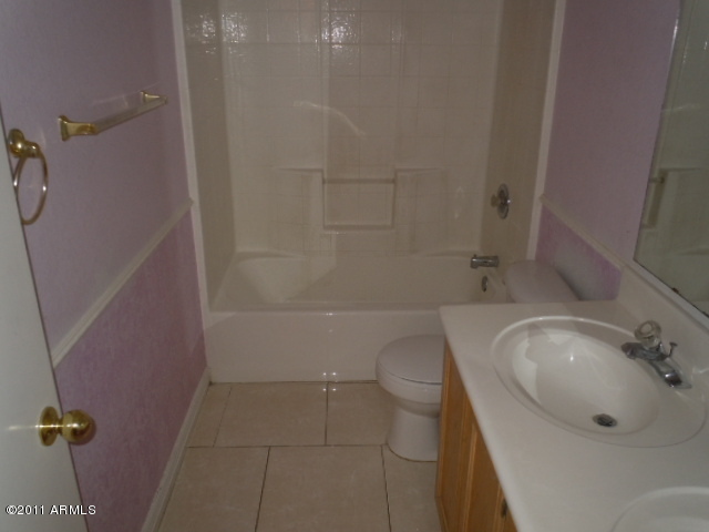 8551 West Ocotillo Road Glendale, AZ 85305 - Photo 9 of 21 DSCN0631