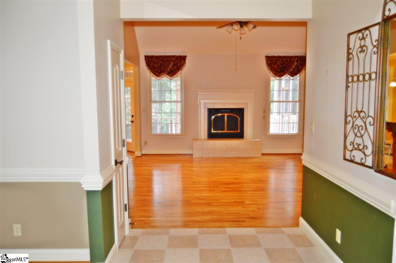 614 Claystone Drive Inman, SC 29349 - Photo 3 of 35 Gallery Image 3