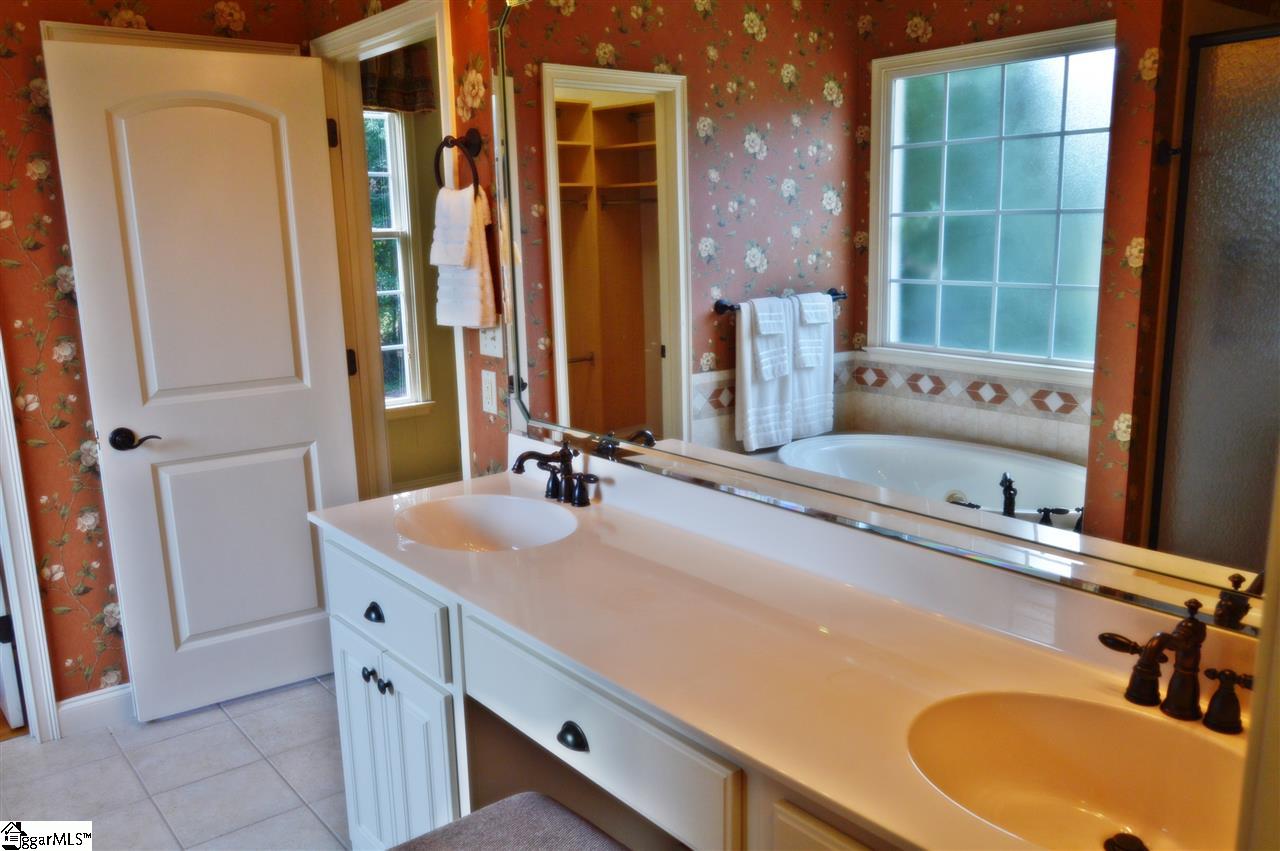 614 Claystone Drive Inman, SC 29349 - Photo 25 of 35 Gallery Image 25