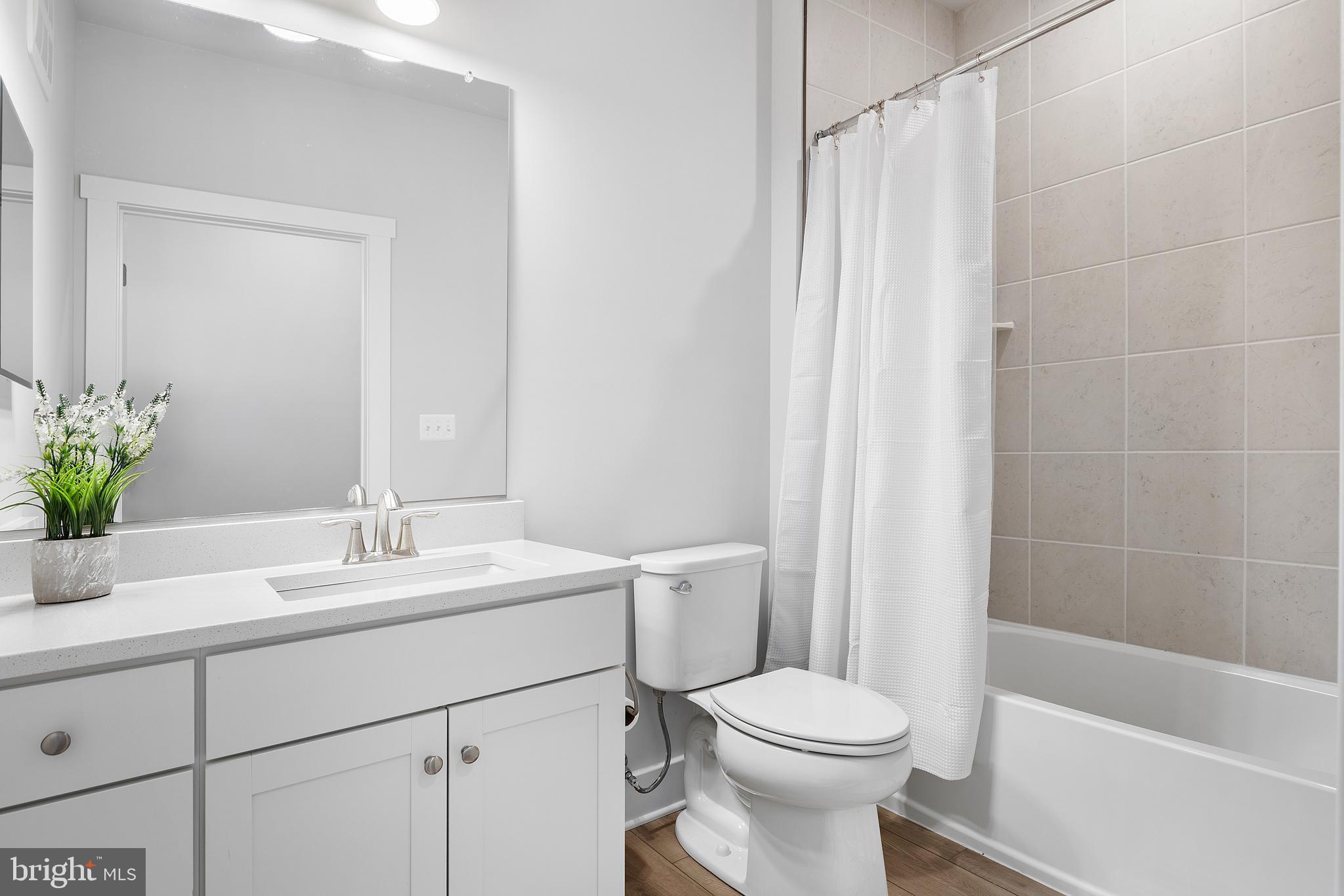 111 Marshgrass Way, Unit 43 Chester, MD 21619 - Photo 28 of 63 Second Full Bathroom