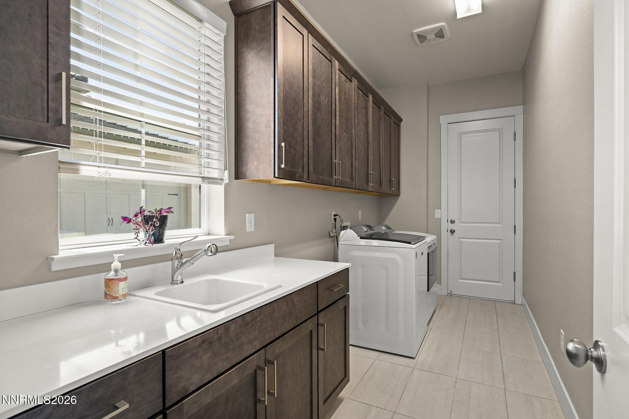 9604 Copperhorn Way Reno, NV 89521 - Photo 32 of 40 32-web-or-mls-_DSC8890