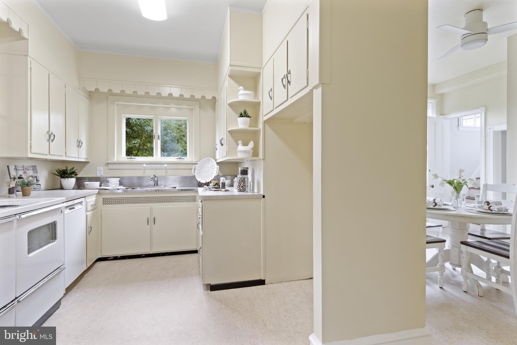 348 Louella Avenue Wayne, PA 19087 - Photo 19 of 48