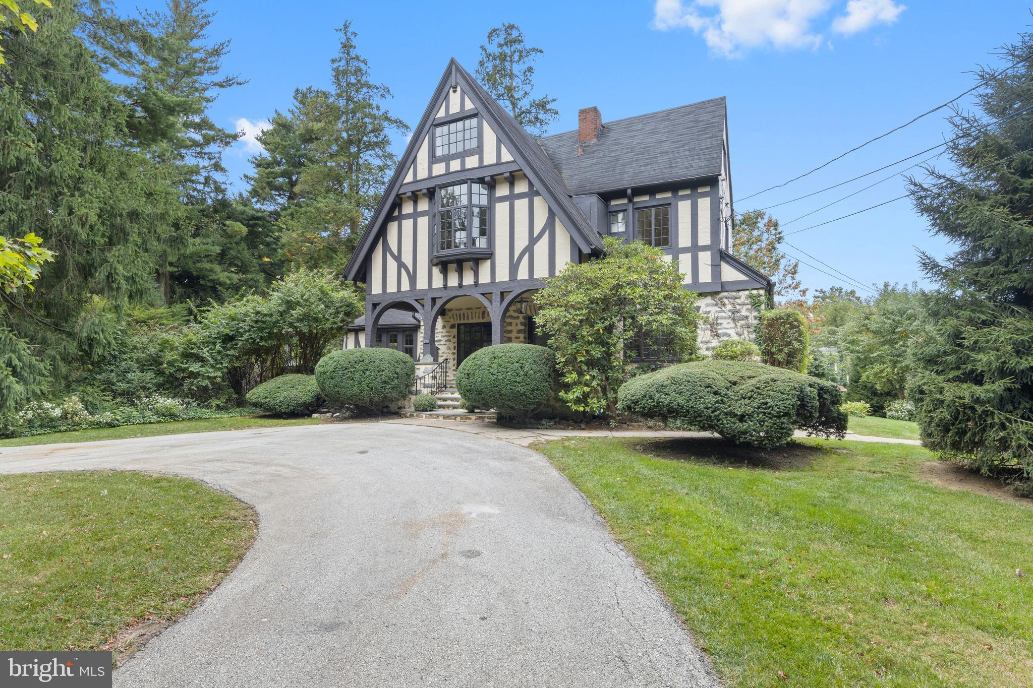 348 Louella Avenue Wayne, PA 19087 - Photo 3 of 48