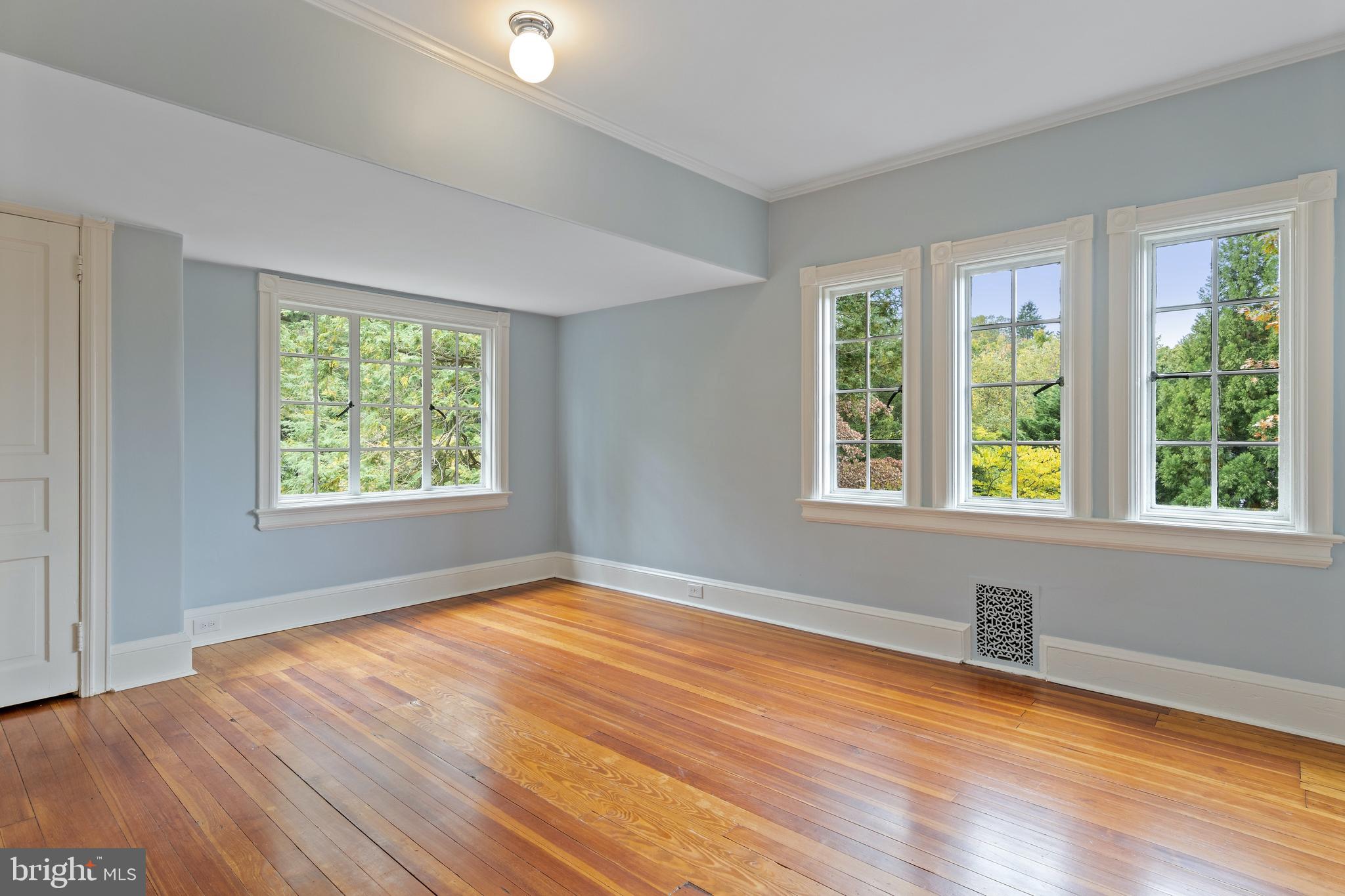 348 Louella Avenue Wayne, PA 19087 - Photo 31 of 48