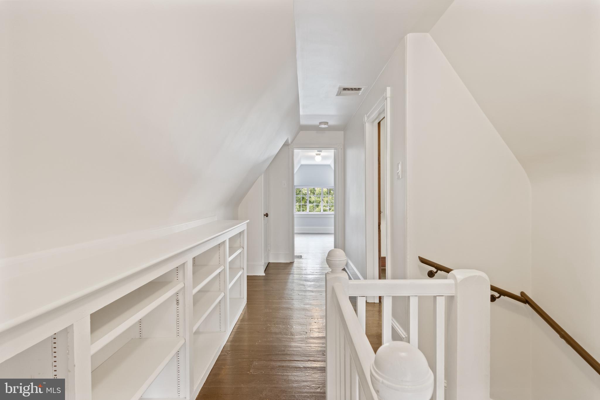 348 Louella Avenue Wayne, PA 19087 - Photo 35 of 48