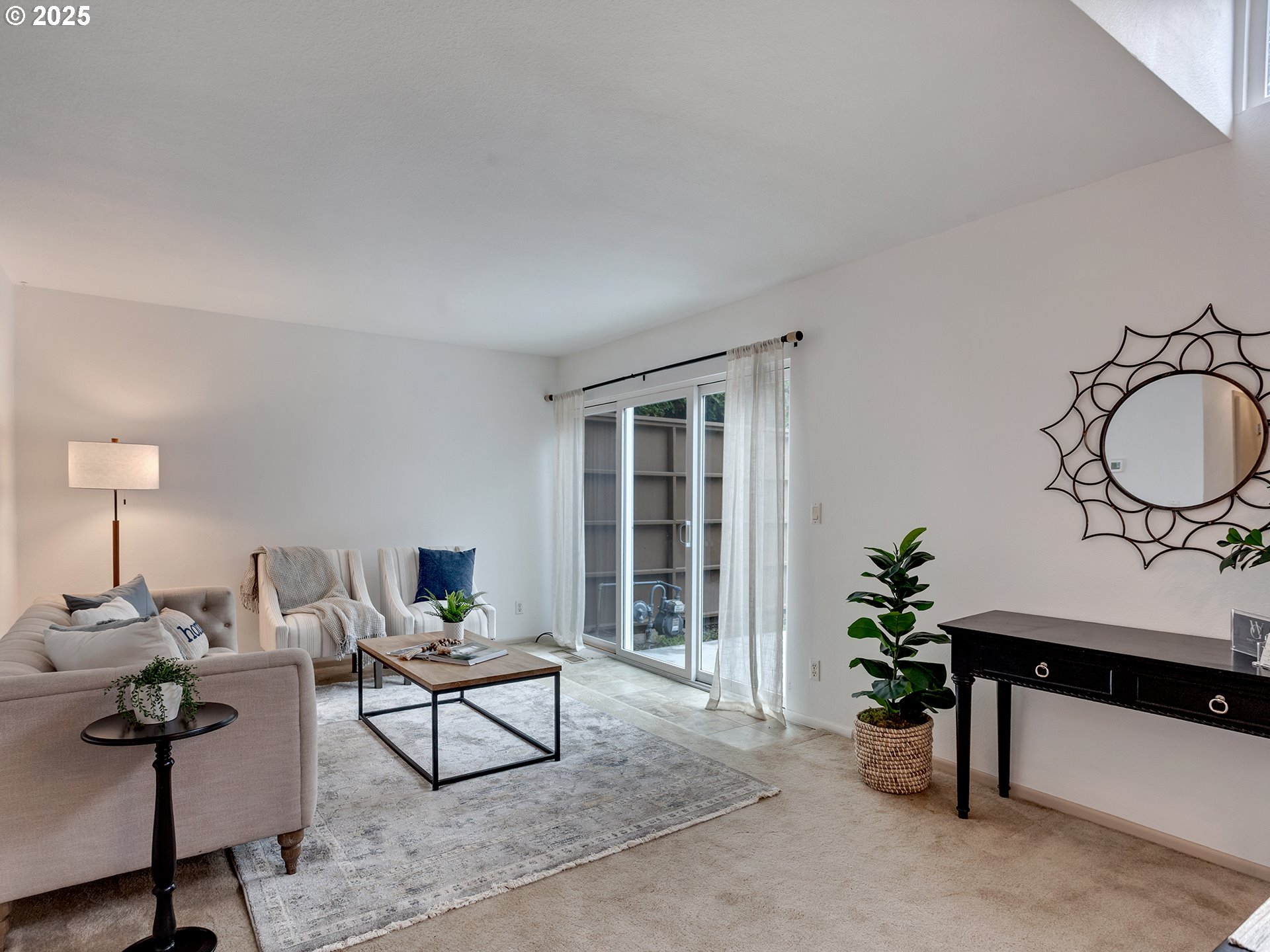 17822 Northwest Lakeway Court Beaverton, OR 97006 - Photo 12 of 45 a living room with furniture