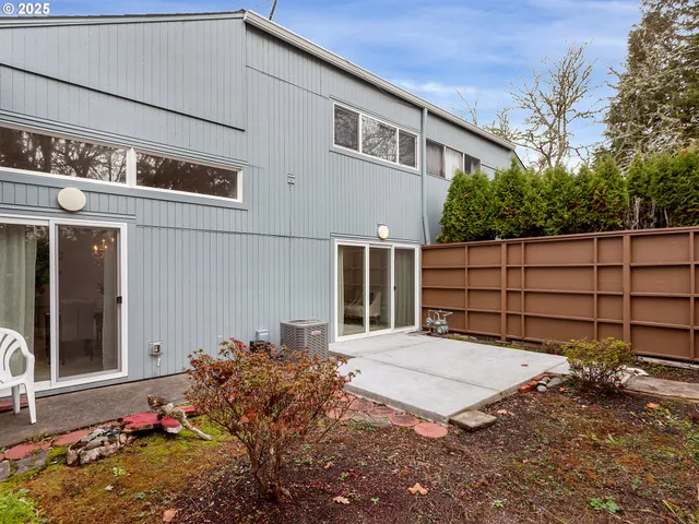 $235,000 | 17822 Northwest Lakeway Court, Beaverton, OR 97006