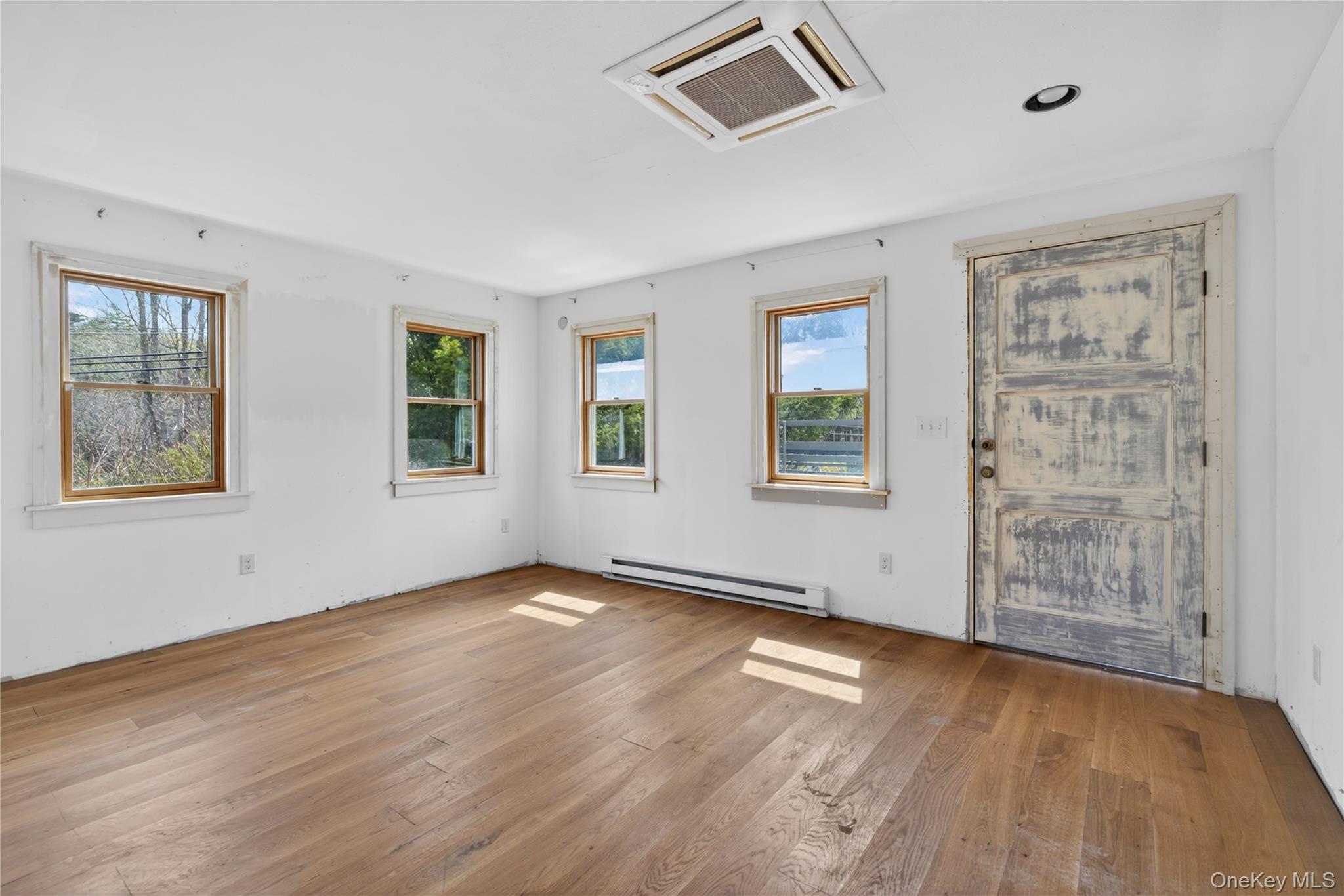 1810 Sawkill Park Road Kingston, NY 12401 - Photo 6 of 19