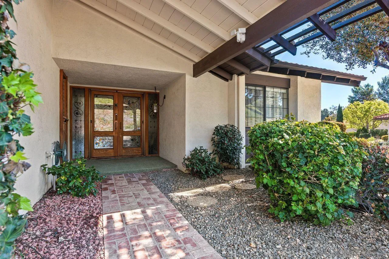 12007 Bajada Road San Diego, CA 92128 - Photo 3 of 49