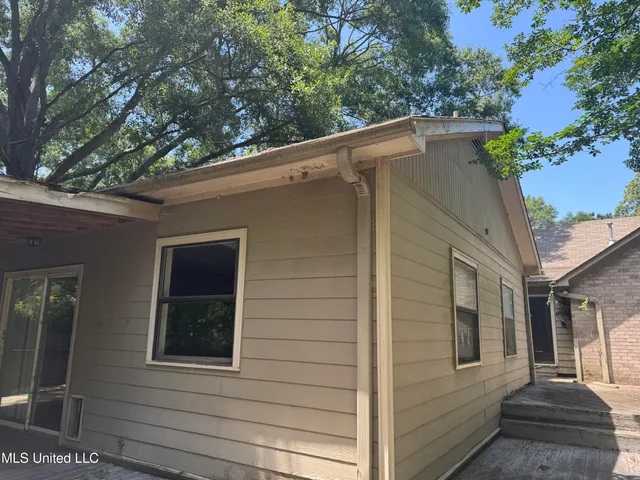 $199,900 | 407 North Thunderbird Road, Hernando, MS 38632