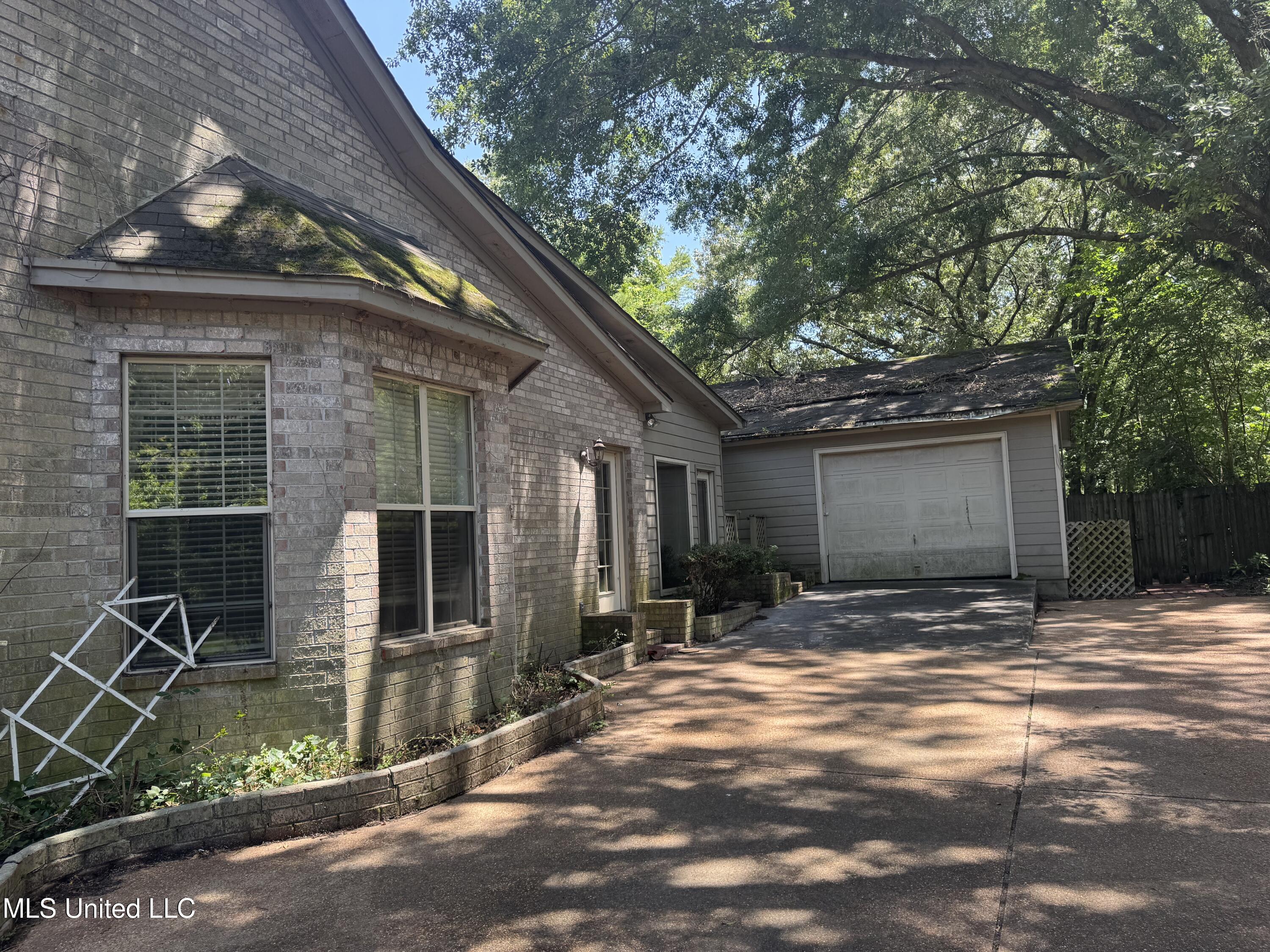 407 North Thunderbird Road Hernando, MS 38632 - Photo 31 of 35 IMG_0313