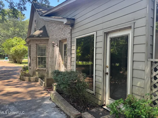 $199,900 | 407 North Thunderbird Road, Hernando, MS 38632