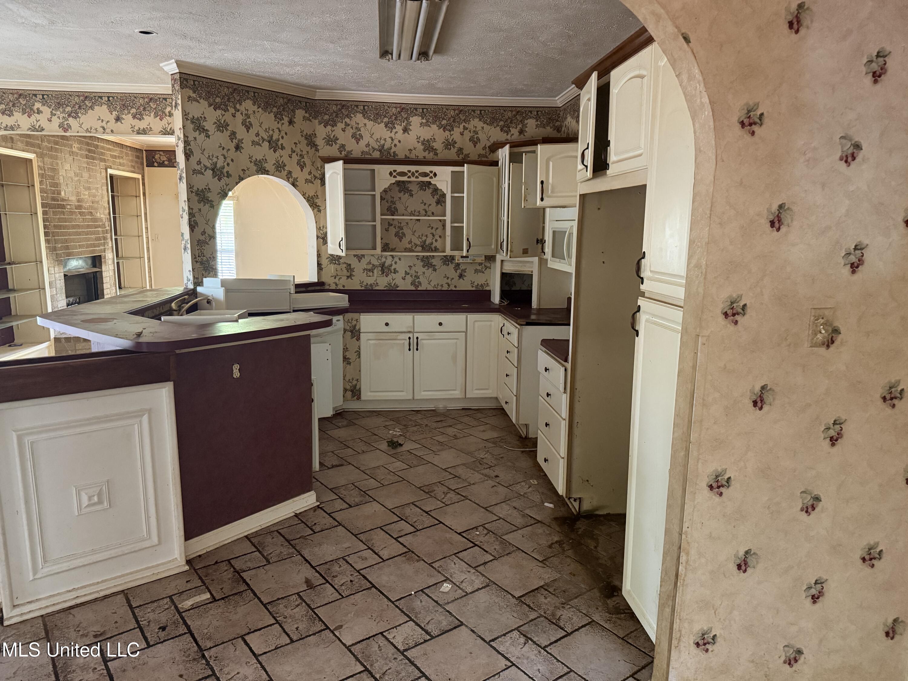 407 North Thunderbird Road Hernando, MS 38632 - Photo 5 of 35 IMG_1659