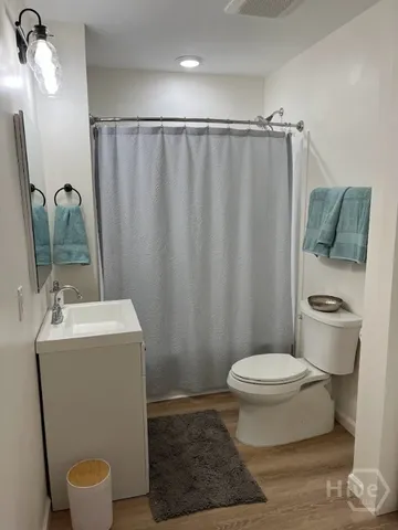 $1,600 | 637 Columbus Drive, Unit B, Savannah, GA 31405