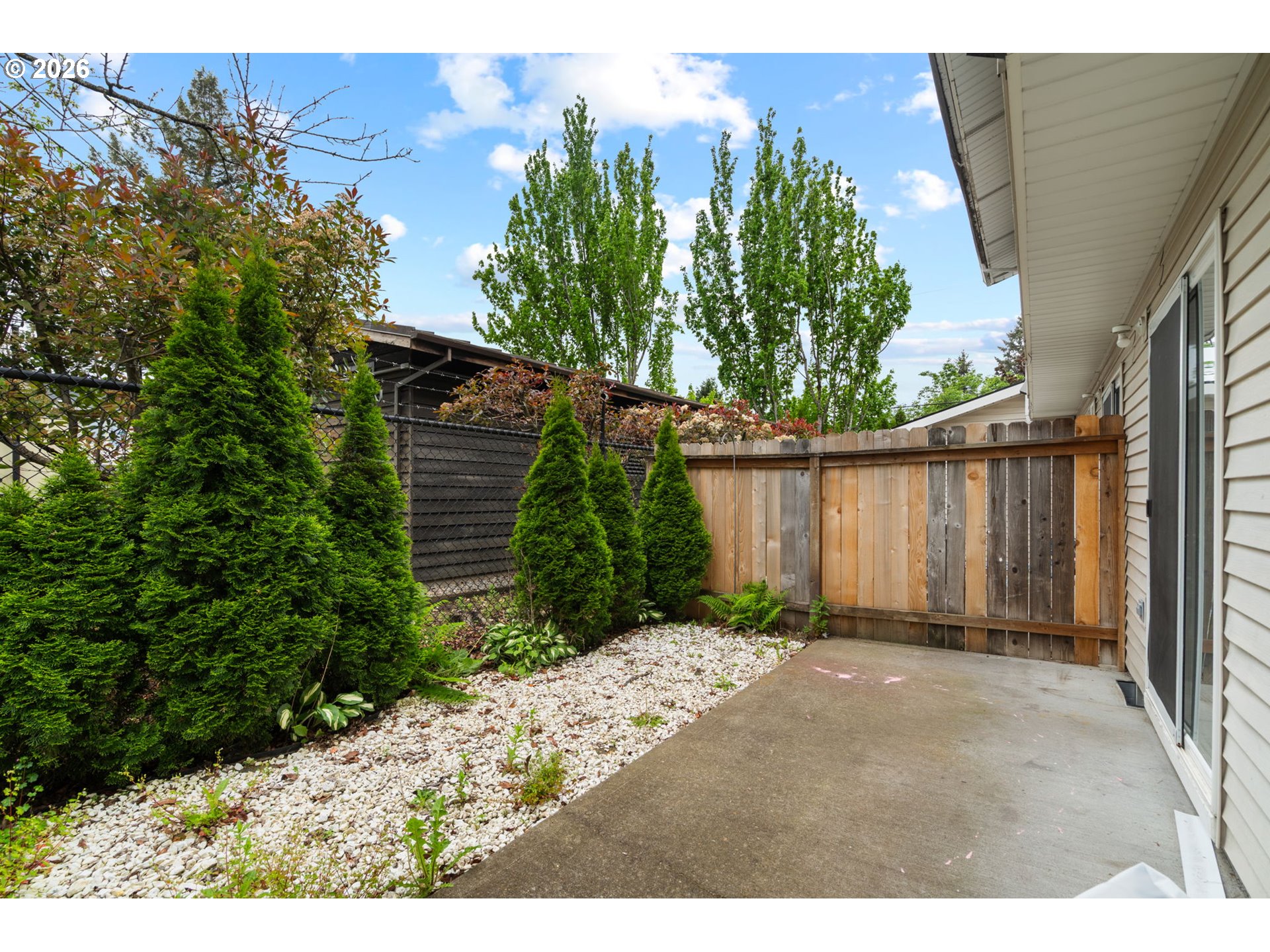18220 Southeast Pine Street Portland, OR 97233 - Photo 10 of 14