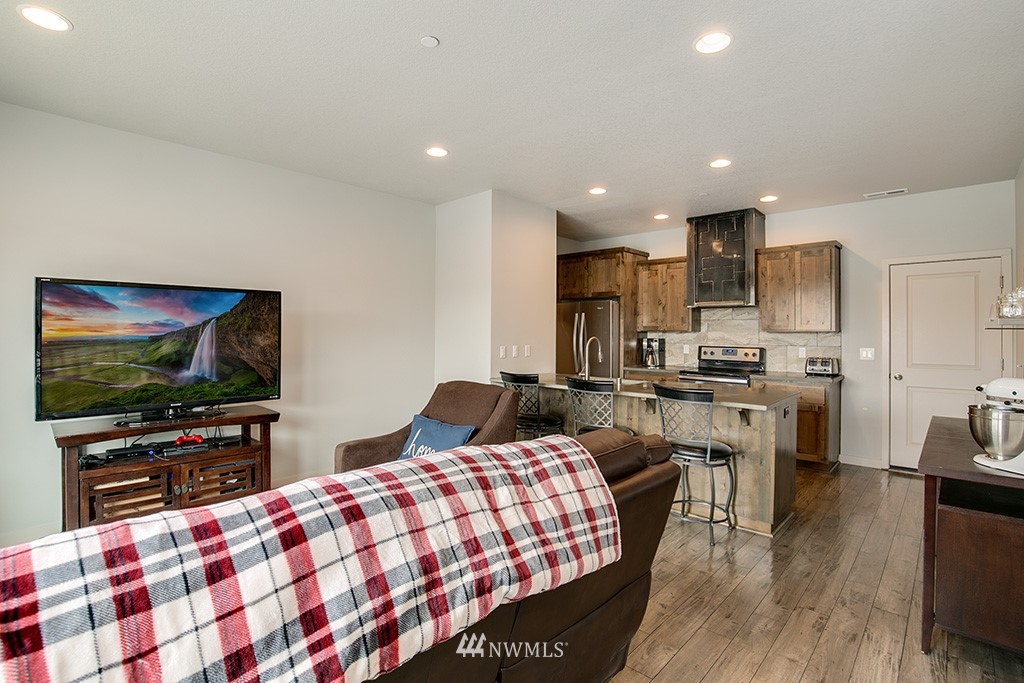 136 North 43rd Place Ridgefield, WA 98642 - Photo 4 of 25