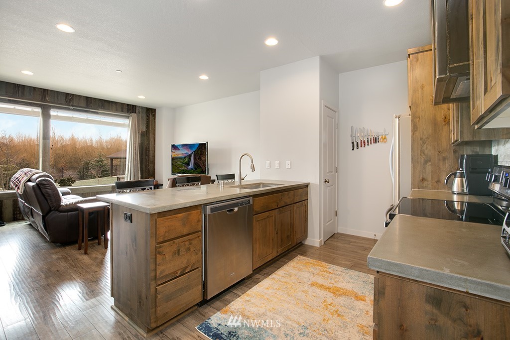 136 North 43rd Place Ridgefield, WA 98642 - Photo 5 of 25