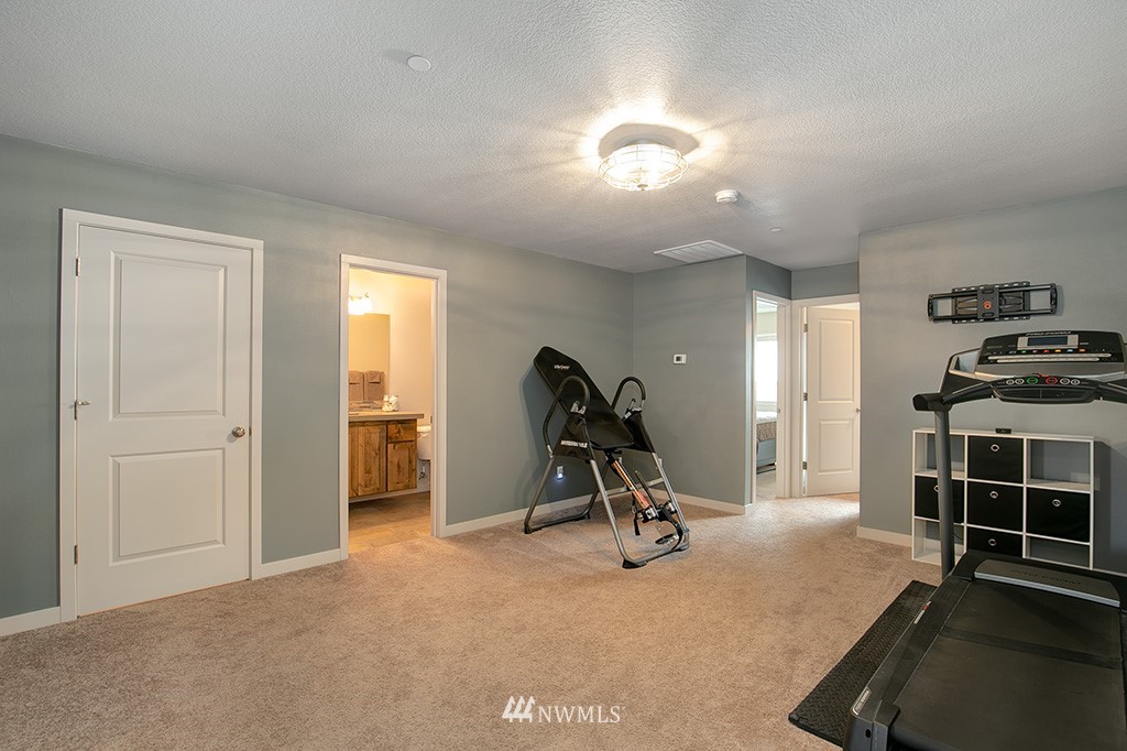 136 North 43rd Place Ridgefield, WA 98642 - Photo 10 of 25